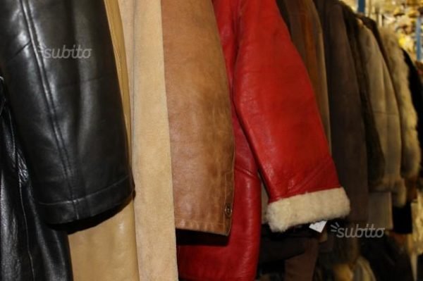 Abbigliamento: scarpe, giubbotti, pantaloni, gonne...