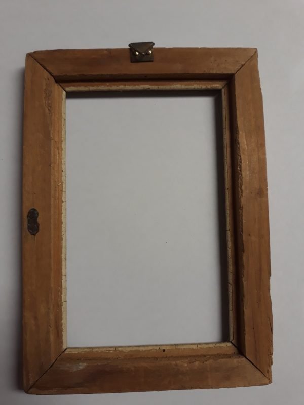 Cornice in legno decorata con riflessi dorati - immagine 2