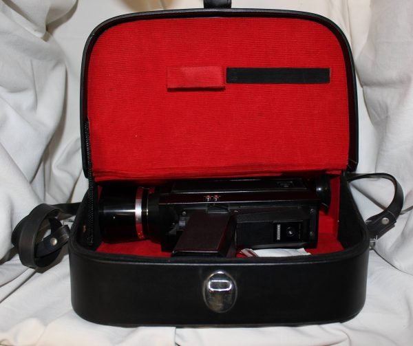Cinepresa CHINON Sport S-8 - immagine 2