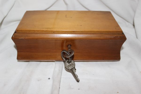 Scatola portagioie in legno