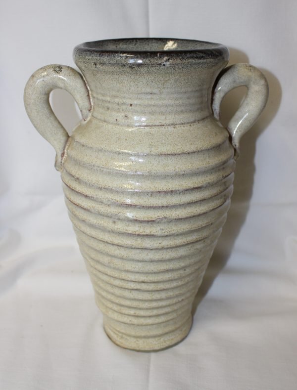 Vaso decorativo in ceramica, fatto a mano.