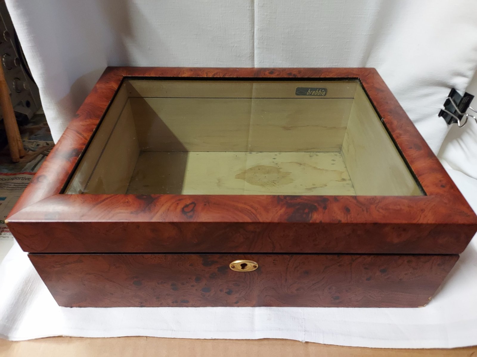 Vetrinetta /espositore in legno