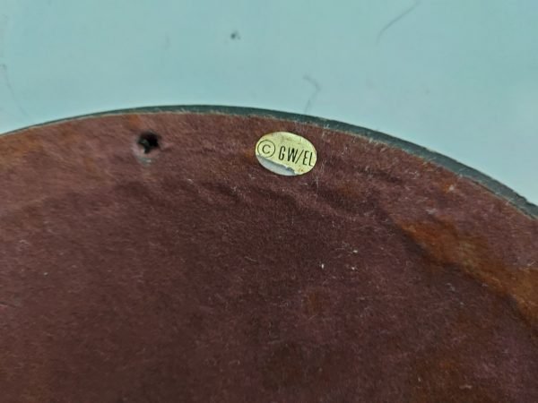 Ovale con bassorilievo in ottone - immagine 3