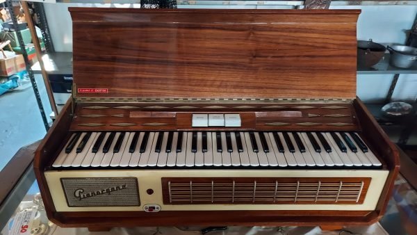 Pianorgano "Pianorgan  IV"  Farfisa