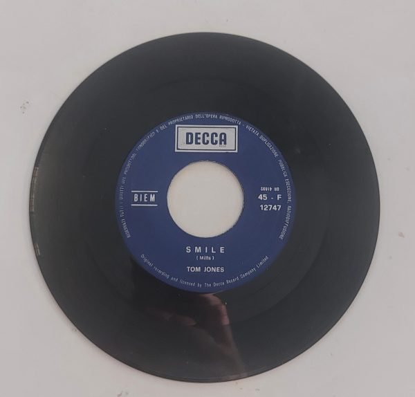 Tom Jones  Delilah(lato a); Smile(lato b)  vinile 45 giri - immagine 5