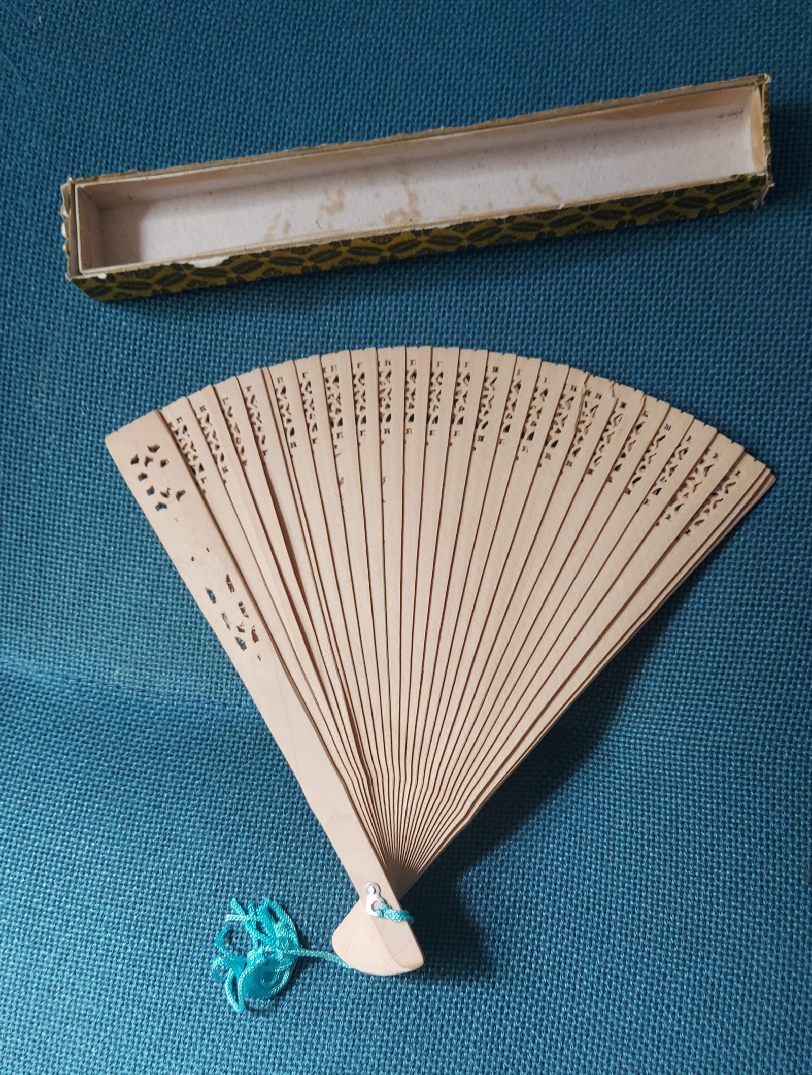 Ventaglio in legno - immagine 2