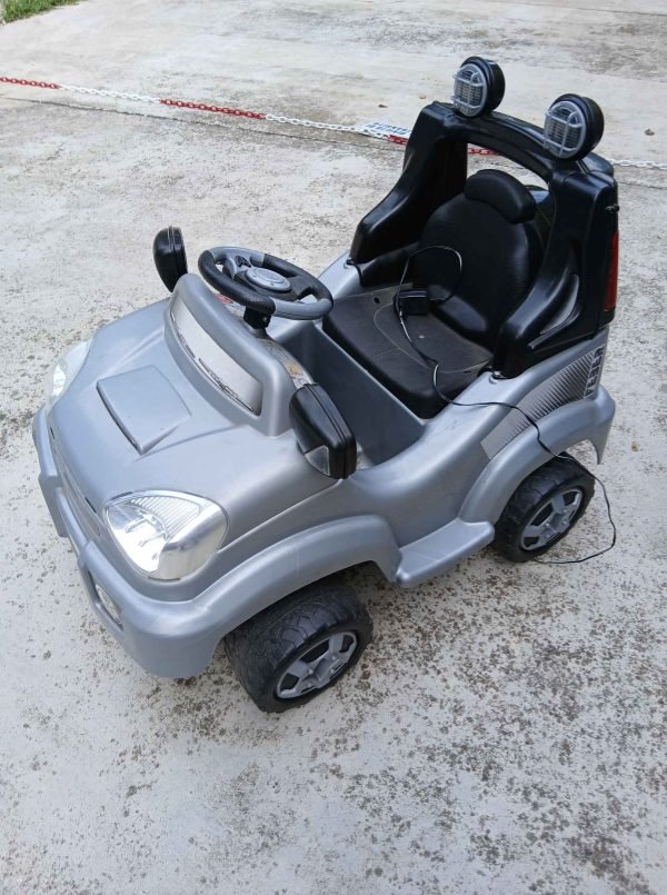 Auto elettrica per bambino