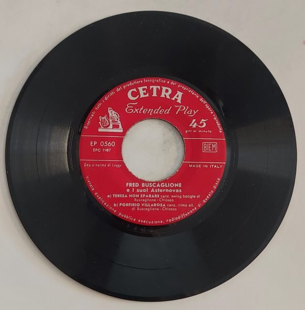 Fred Buscaglione e i suoi Asternovas  a-Teresa non sparare; b_ Porfirio Villarosa (lato a); a-  Che bambola!- b- Pensa ai fatti tuoi(lato b)  45 giri - immagine 3
