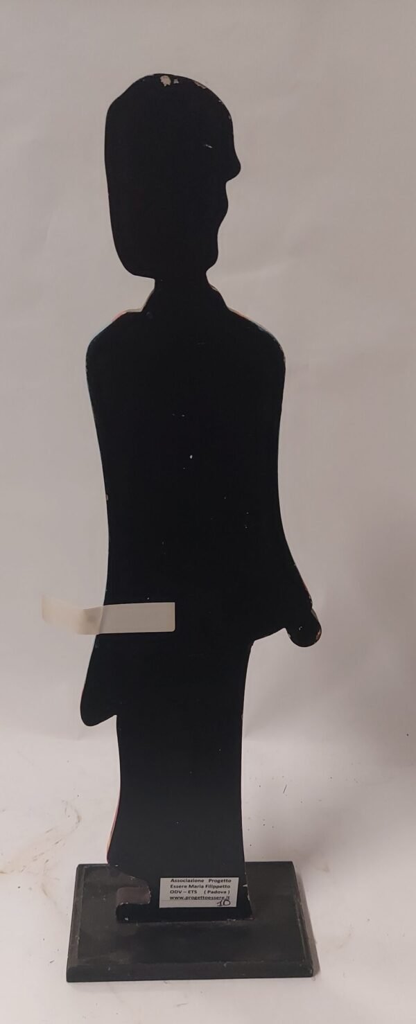 Statua di donna  in legno - immagine 2