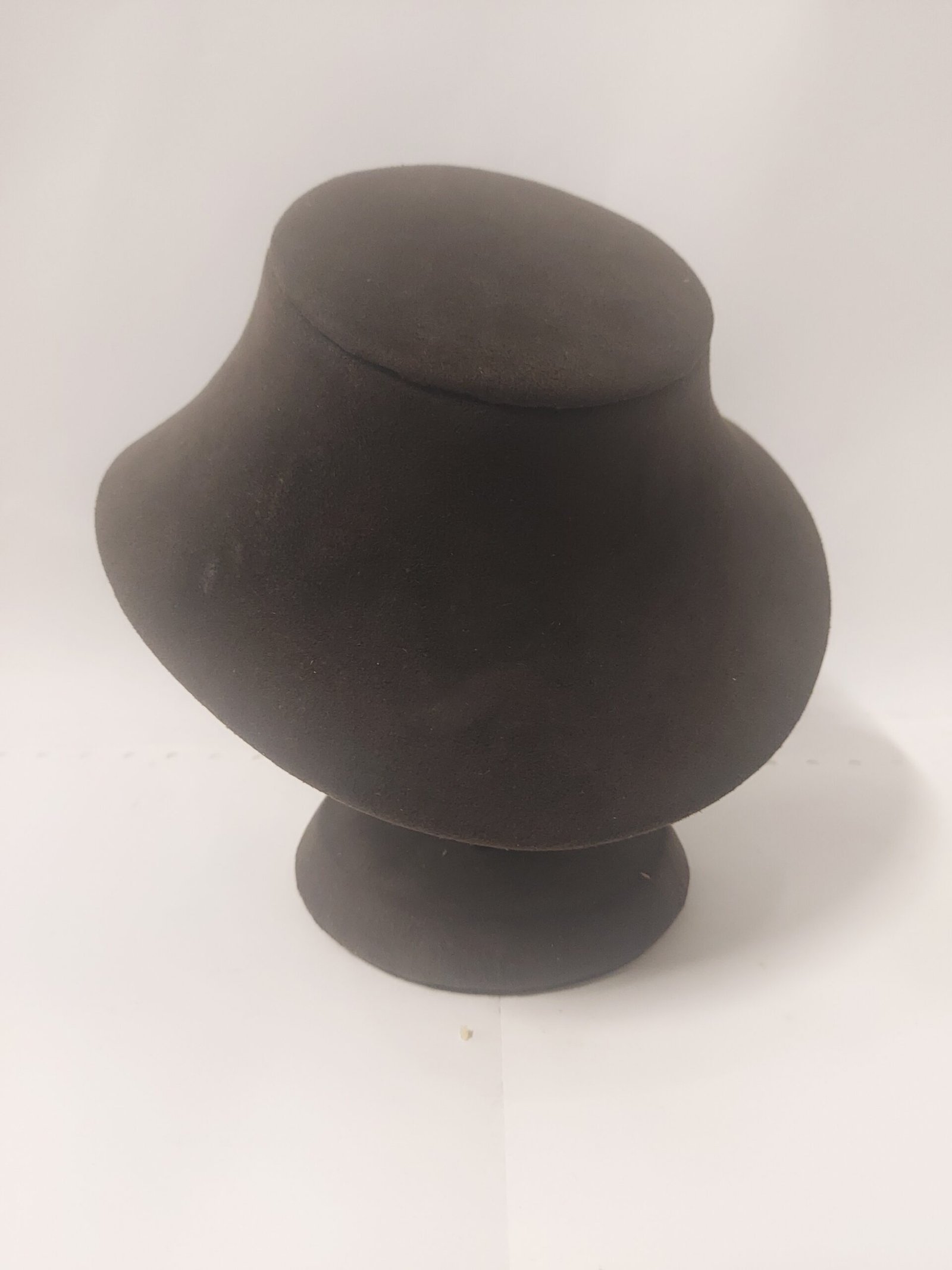 Busto espositore per collane